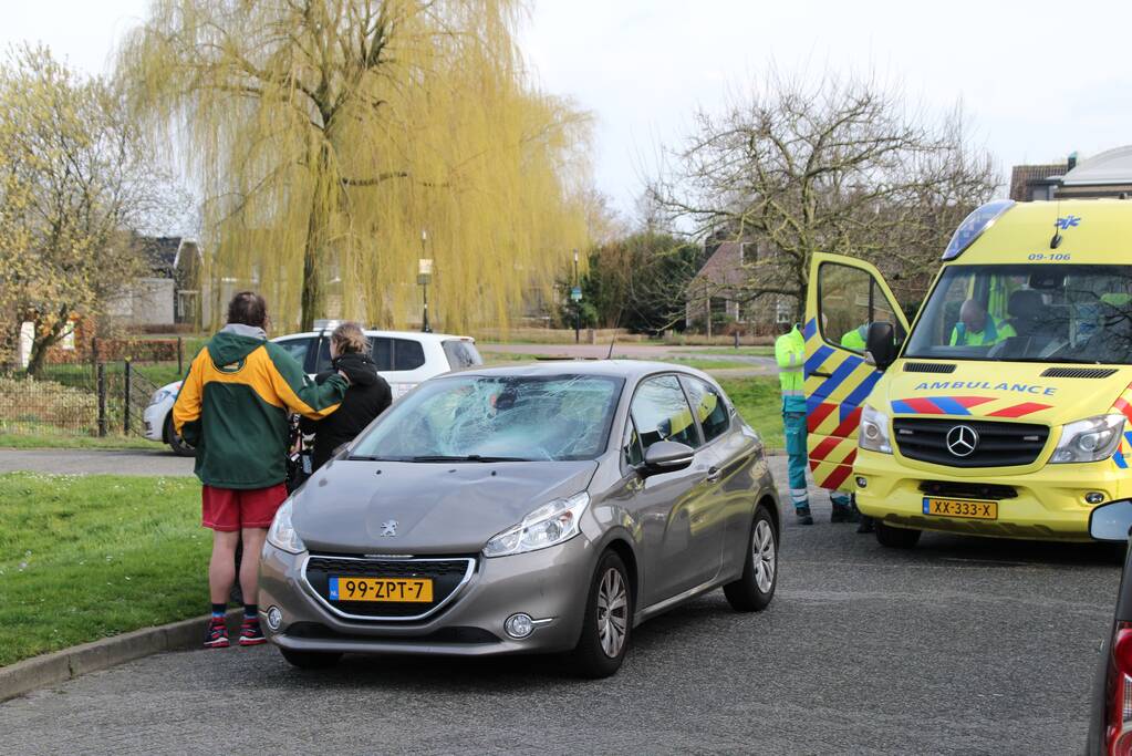 Fietser gewond bij aanrijding met auto