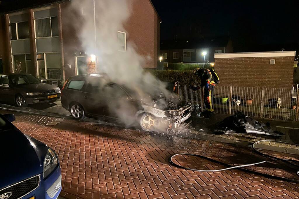 Auto flink beschadigd na brand