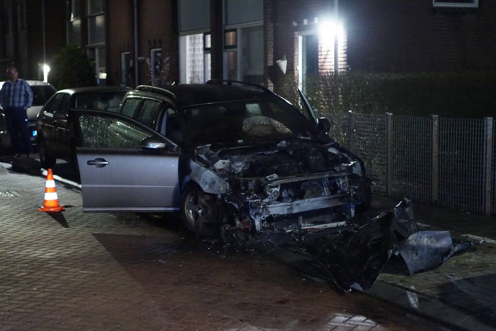 Auto flink beschadigd na brand