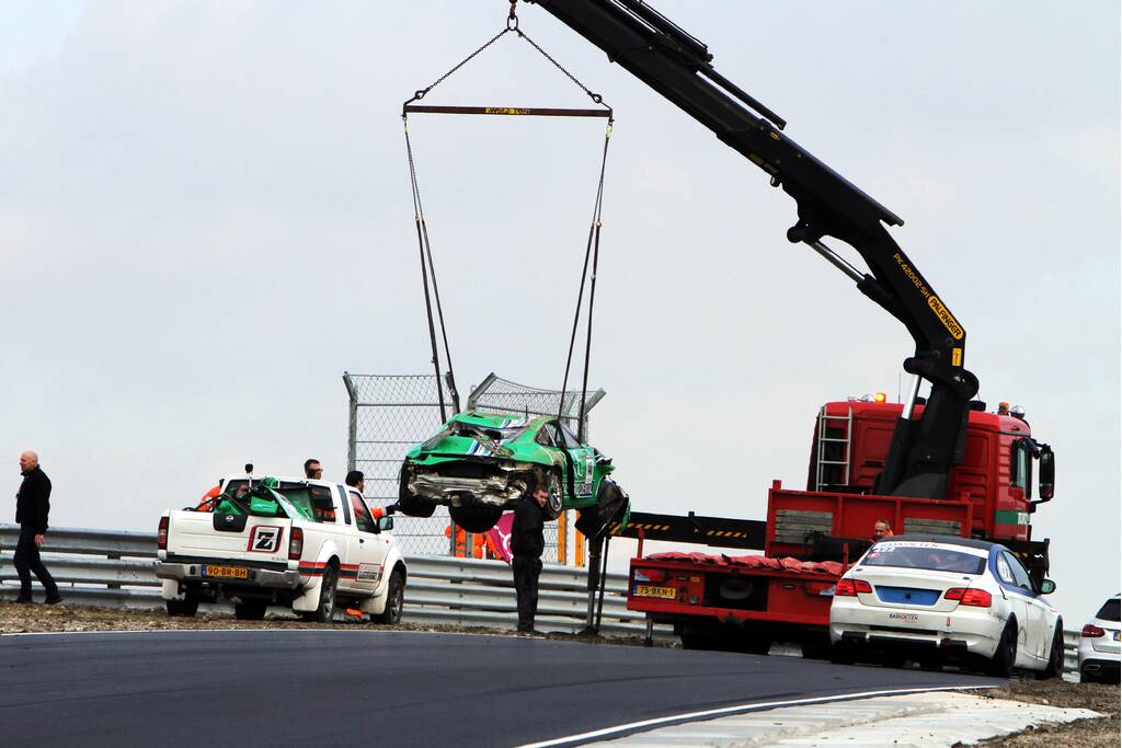 Zware crash op vernieuwde Circuit Zandvoort