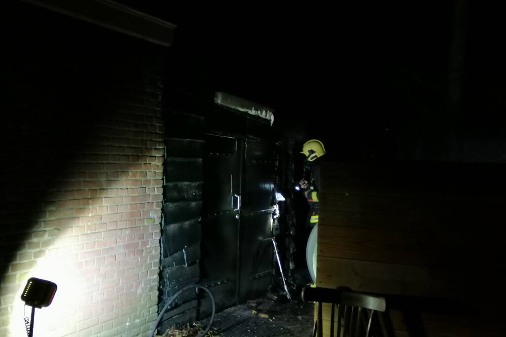 Flinke brand bij opslagplaats Theehuis De Leidsehout