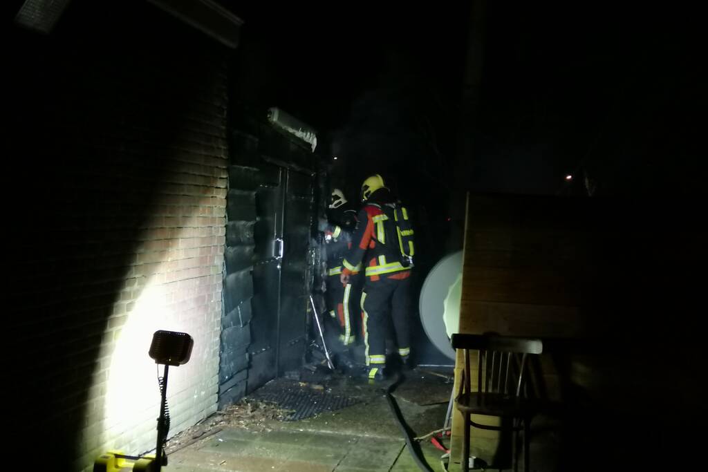 Flinke brand bij opslagplaats Theehuis De Leidsehout