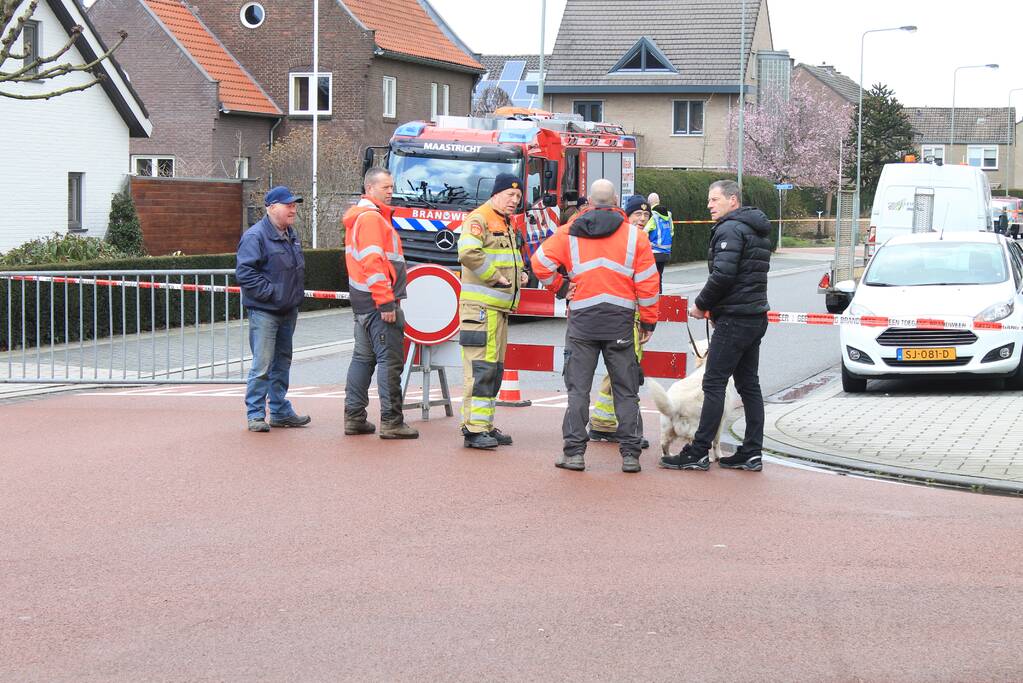Straat afgesloten door lek in gasleiding