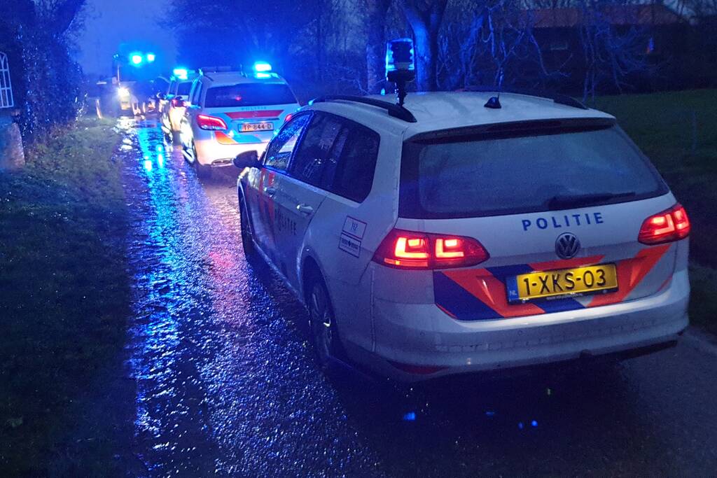 Persoon door omstanders uit het water gehaald