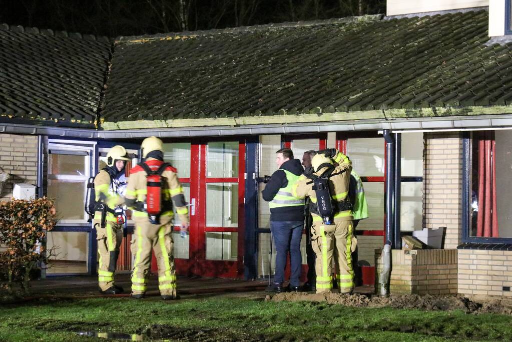 Brandweer oefent in oud verzorgingstehuis