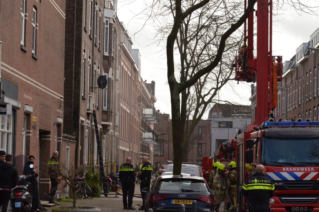 Veel rook bij brand in kelder