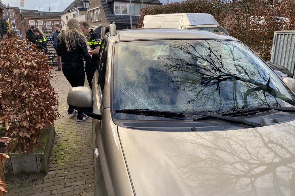 Fietser in botsing met personenauto