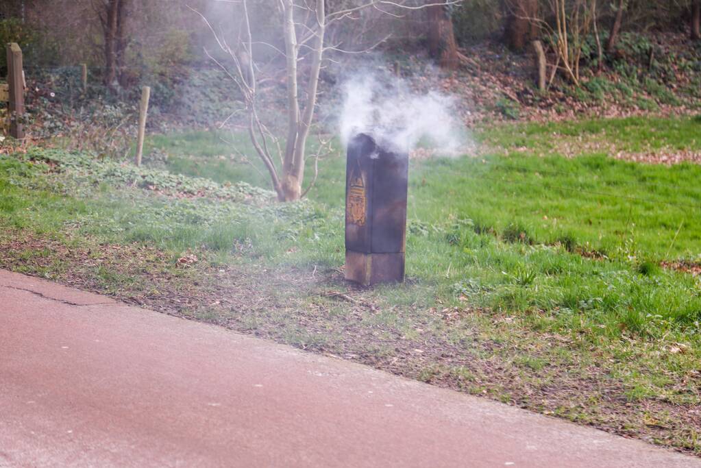 Elektriciteitskast in brand door kortsluiting