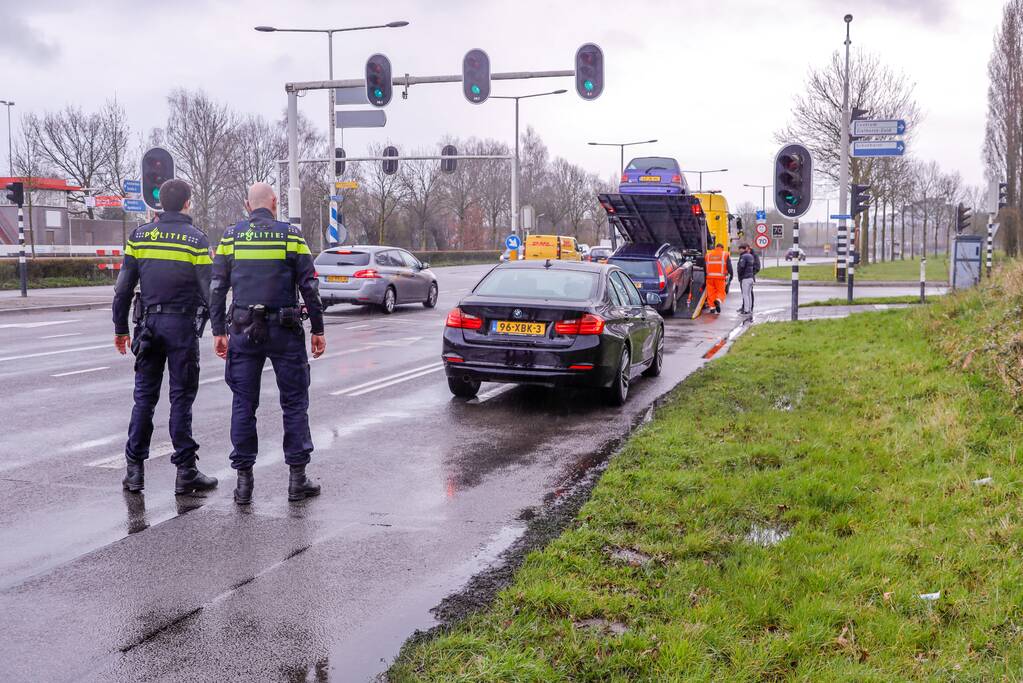 Meerdere voertuigen betrokken bij kop-staartbotsing
