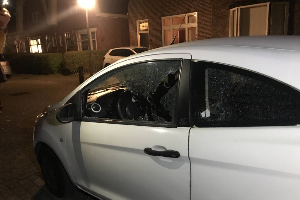 Mogelijk auto beschoten