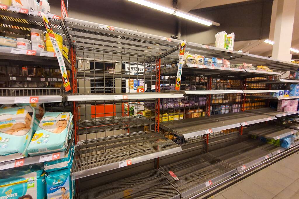 Ook lege schappen in Rotterdamse supermarkten