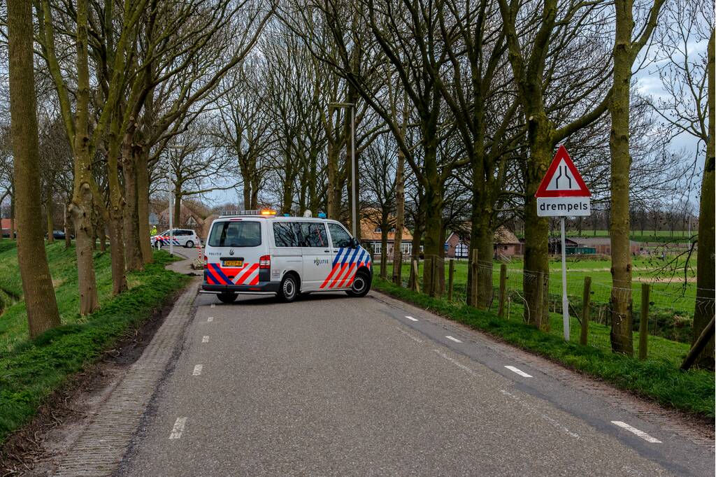 Motorrijder gewond na eenzijdig ongeval op dijk
