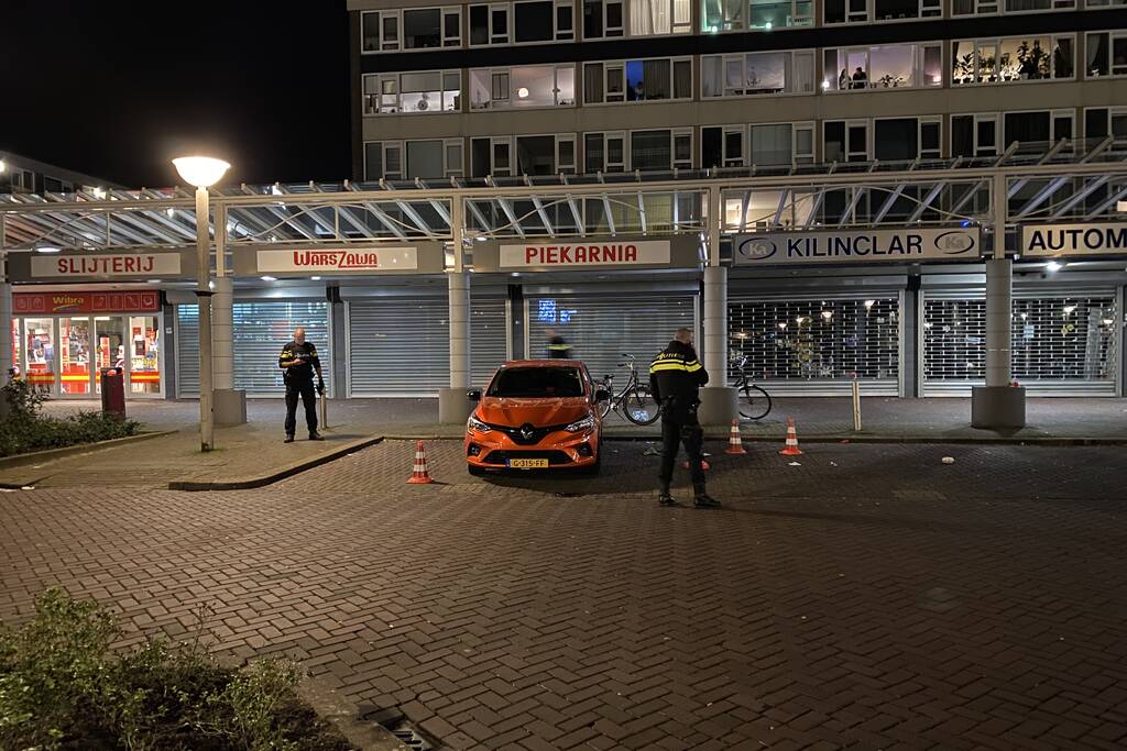 Man en vrouw worden beschoten en raken zwaargewond