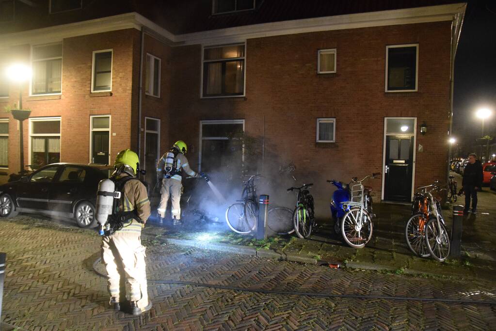 Scooter verwoest door brand