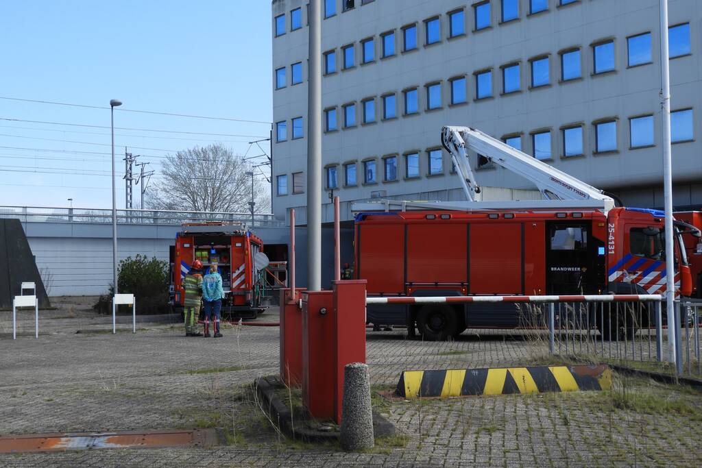 Voormalig pand Getronics Data Centre vol rook