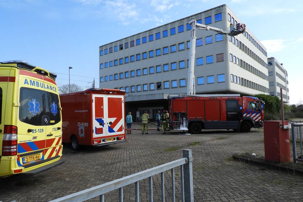 Voormalig pand Getronics Data Centre vol rook