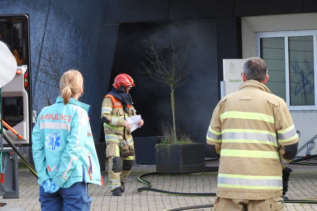 Voormalig pand Getronics Data Centre vol rook