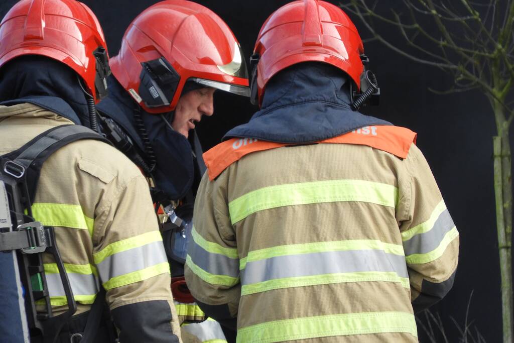 Voormalig pand Getronics Data Centre vol rook