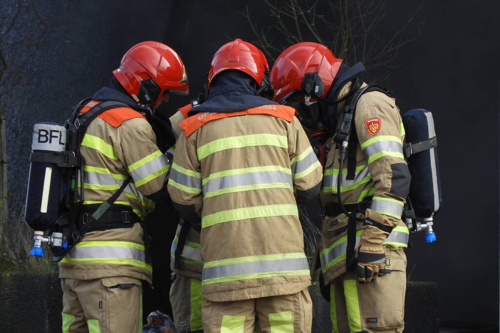 Voormalig pand Getronics Data Centre vol rook