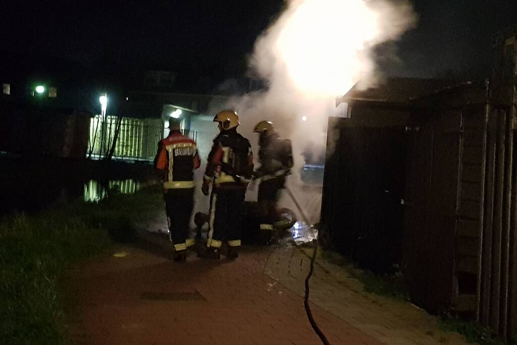 Scooter gaat in vlammen op