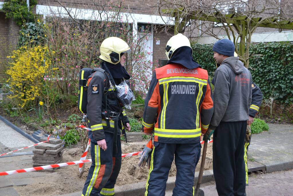 Gasleiding geraakt bij graafwerkzaamheden
