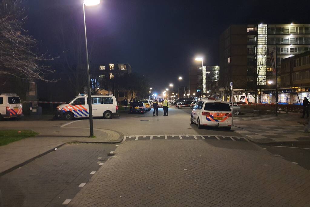 Politie schiet man in been na bedreiging met kapmes