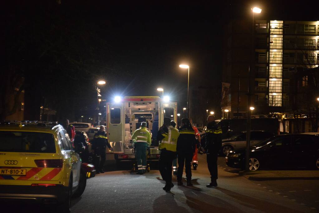 Politie schiet man in been na bedreiging met kapmes