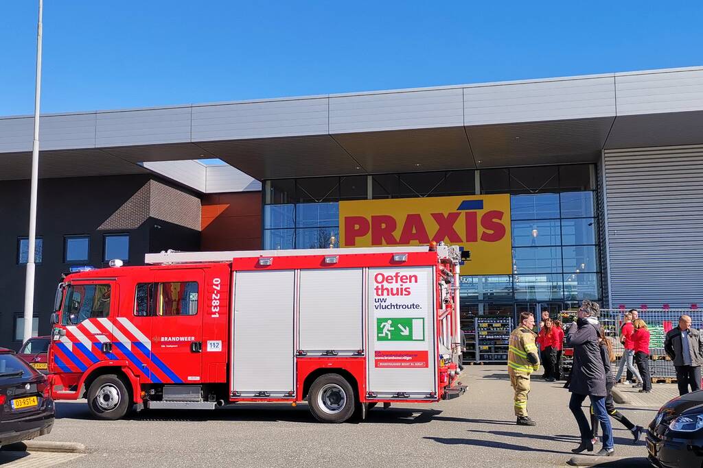 Praxis ontruimd na vreemde lucht