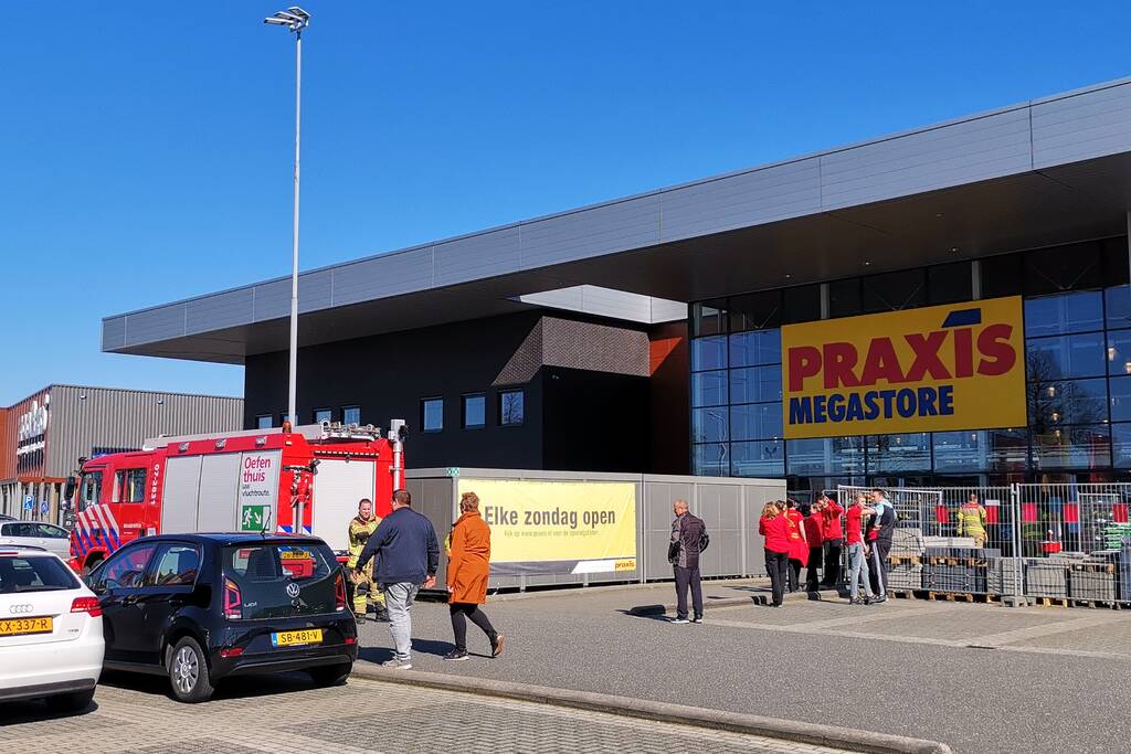 Praxis ontruimd na vreemde lucht