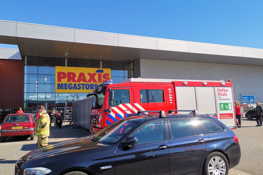 Praxis ontruimd na vreemde lucht