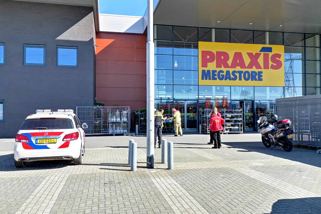 Praxis ontruimd na vreemde lucht