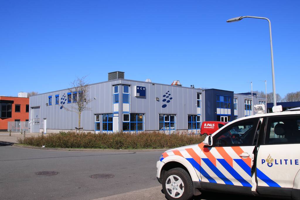 Politie bewaakt medicijnen-fabriek Ace Pharmaceuticals