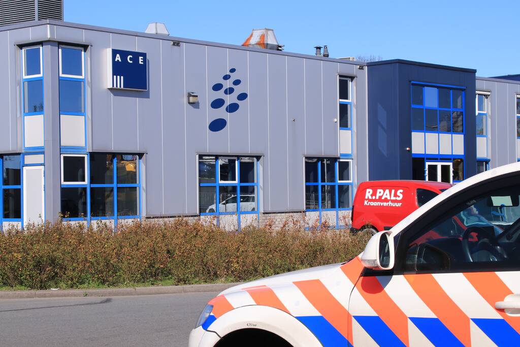 Politie bewaakt medicijnen-fabriek Ace Pharmaceuticals
