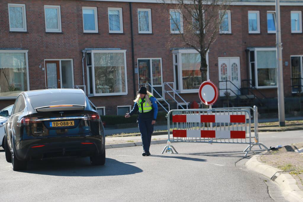 Toegangswegen richting zee op slot door coronavirus