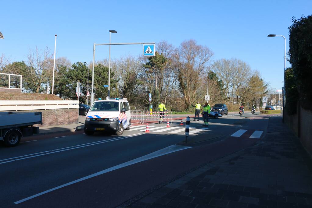 Toegangswegen richting zee op slot door coronavirus