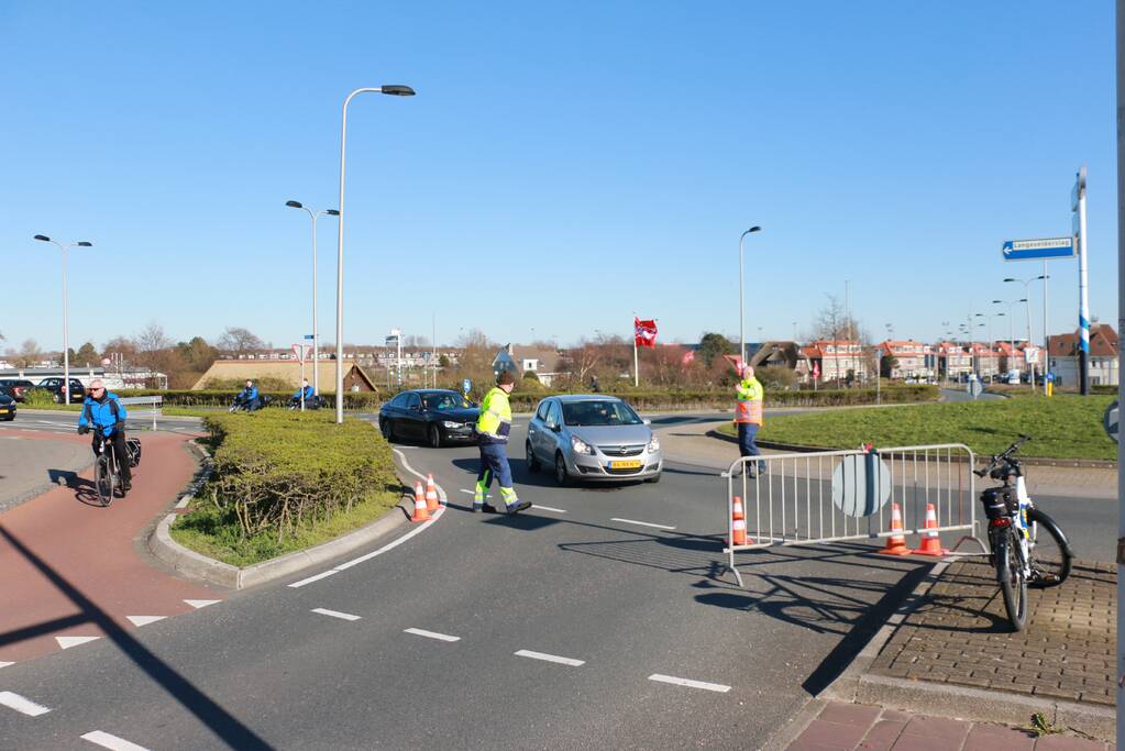 Toegangswegen richting zee op slot door coronavirus