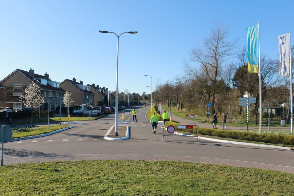 Toegangswegen richting zee op slot door coronavirus