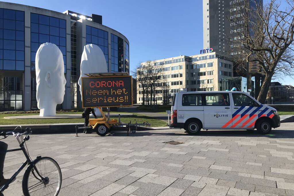 Politie waarschuwt treinreizigers voor coronavirus