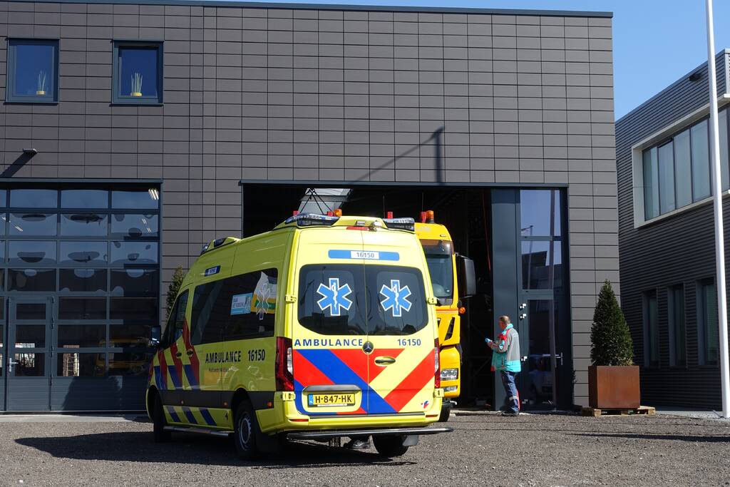 Persoon gewond aan voet bij bedrijfsongeval