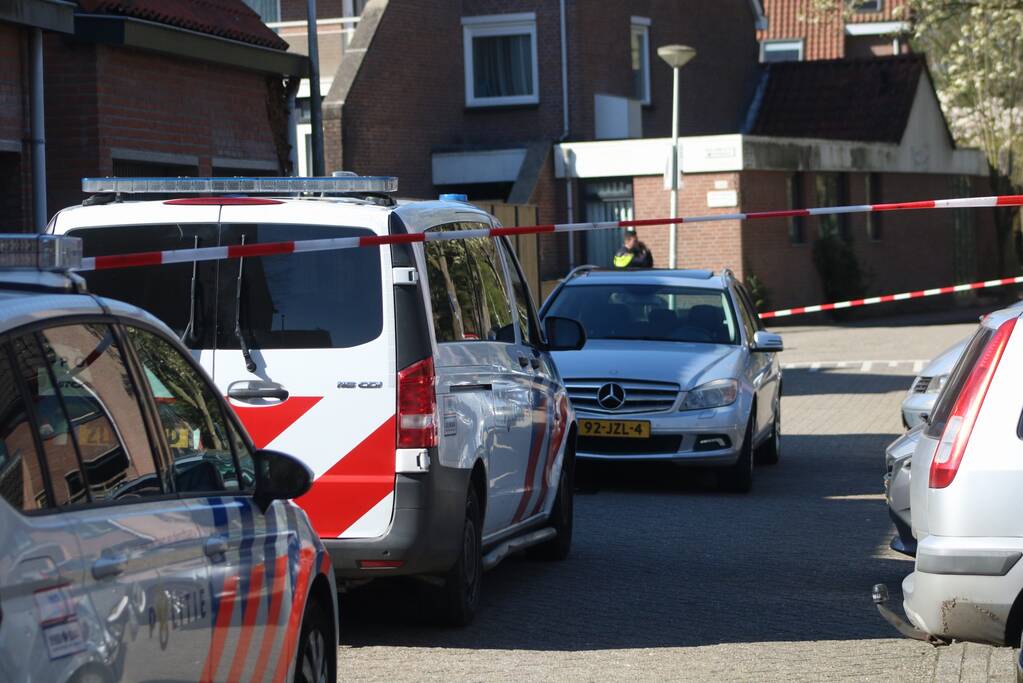 Politie lost waarschuwingsschot bij arrestatie in Waterland