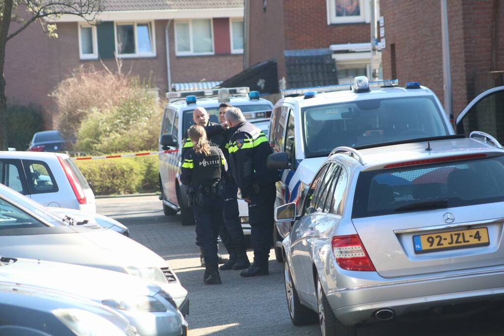 Politie lost waarschuwingsschot bij arrestatie in Waterland