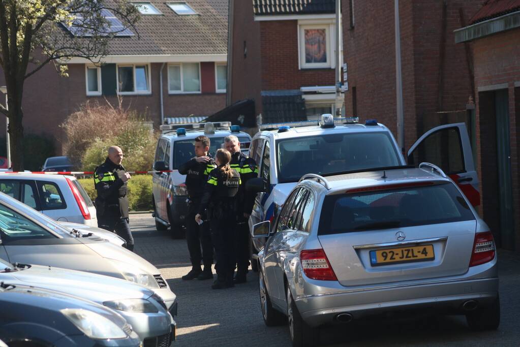 Politie lost waarschuwingsschot bij arrestatie in Waterland