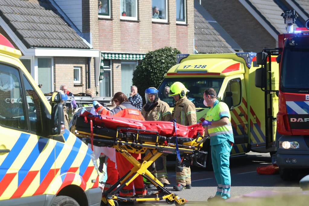 Fietser zwaargewond na aanrijding