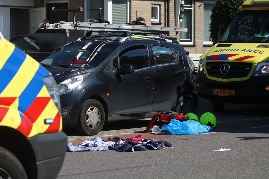 Fietser zwaargewond na aanrijding