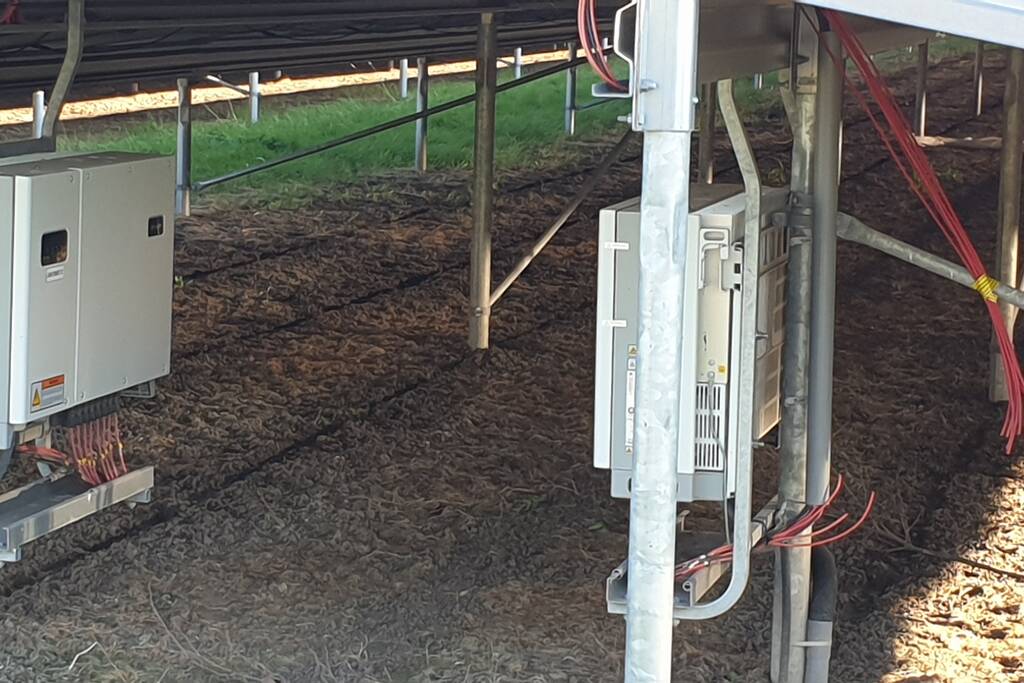 Brand in transformatoren zonnepanelenveld LontZon