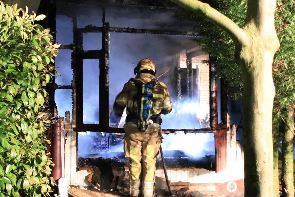 Stacaravan volledig uitgebrand