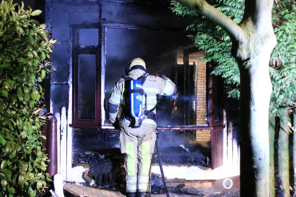 Stacaravan volledig uitgebrand