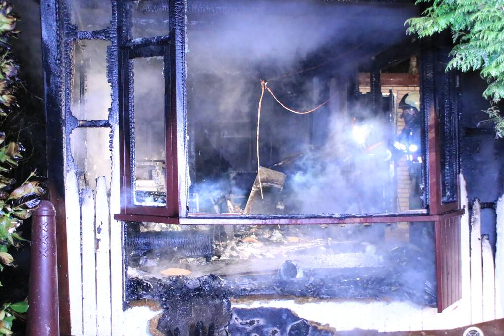 Stacaravan volledig uitgebrand