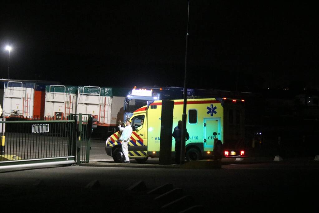 Meerdere personen nagekeken na vloeistoflekkage bij Farm Frites