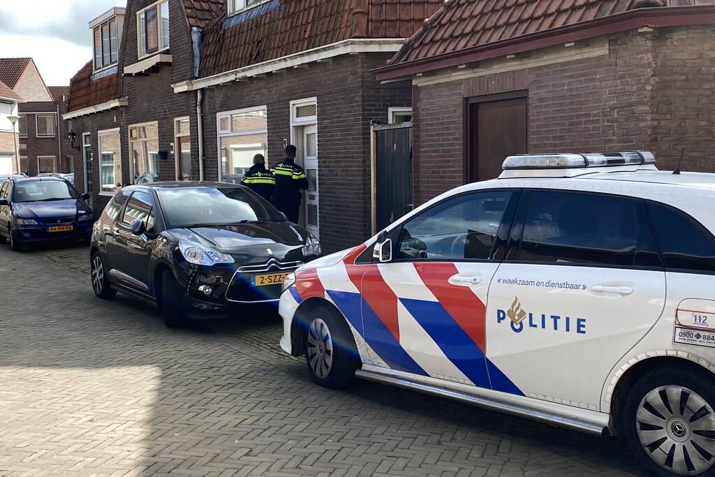 Politie zet woning af na incident